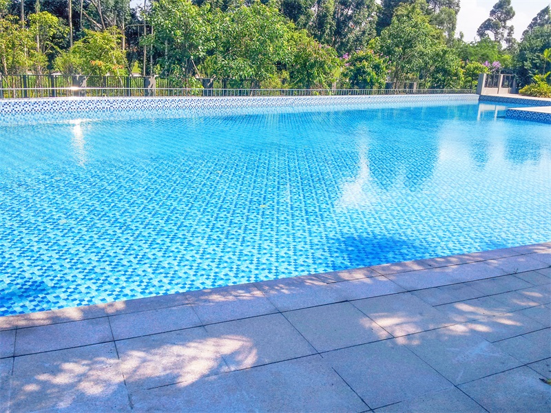 别墅户外泳池
